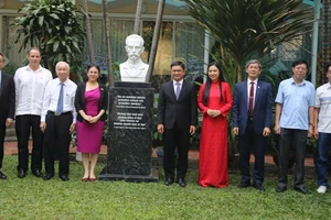 Khánh thành tượng Anh hùng dân tộc Cuba José Martí