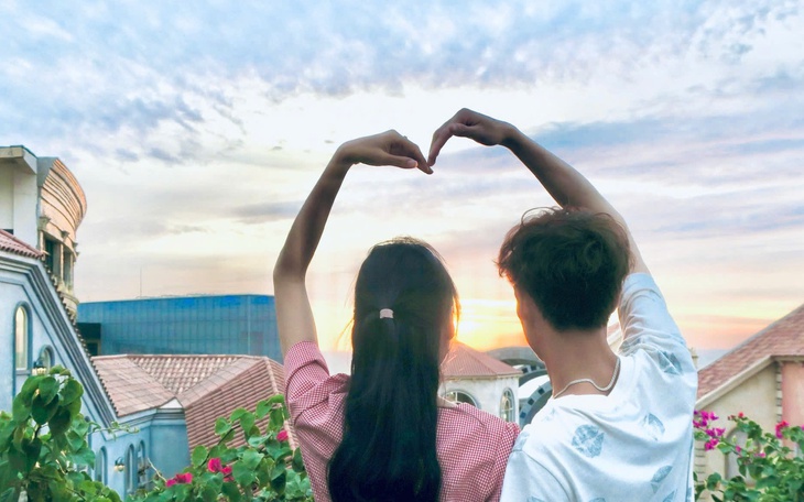 Phụ nữ học cách lắng nghe, đàn ông bớt sợ thất bại - Ảnh 3.