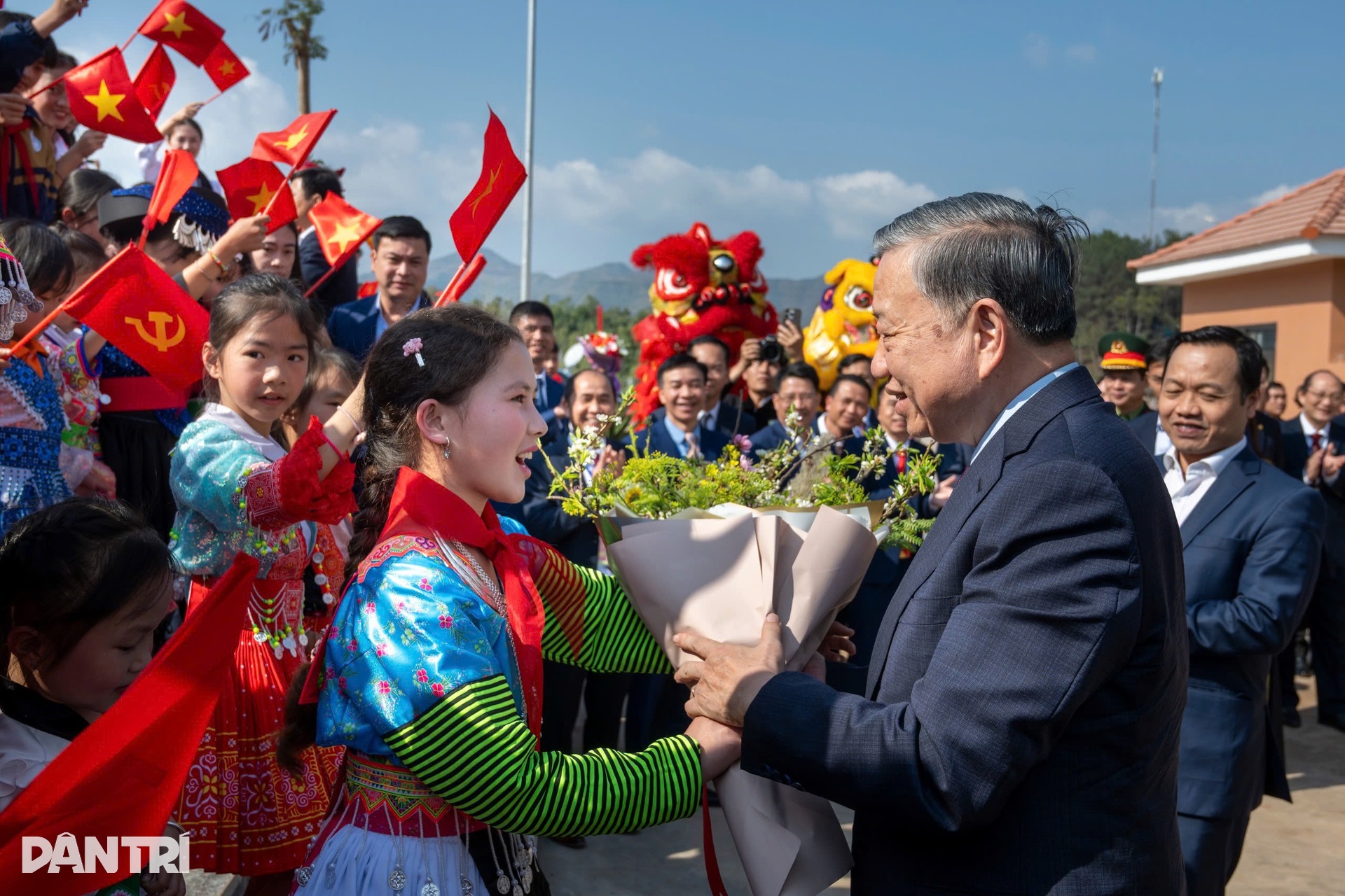Tổng Bí thư Tô Lâm khánh thành trường nội trú hiện đại nhất vùng biên giới - 5