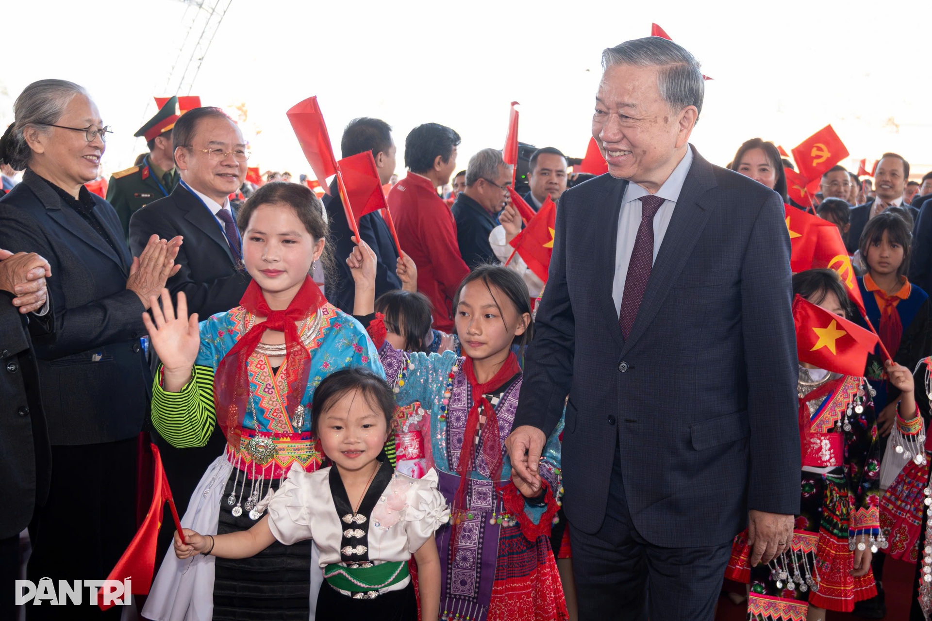 Tổng Bí thư Tô Lâm khánh thành trường nội trú hiện đại nhất vùng biên giới - 8