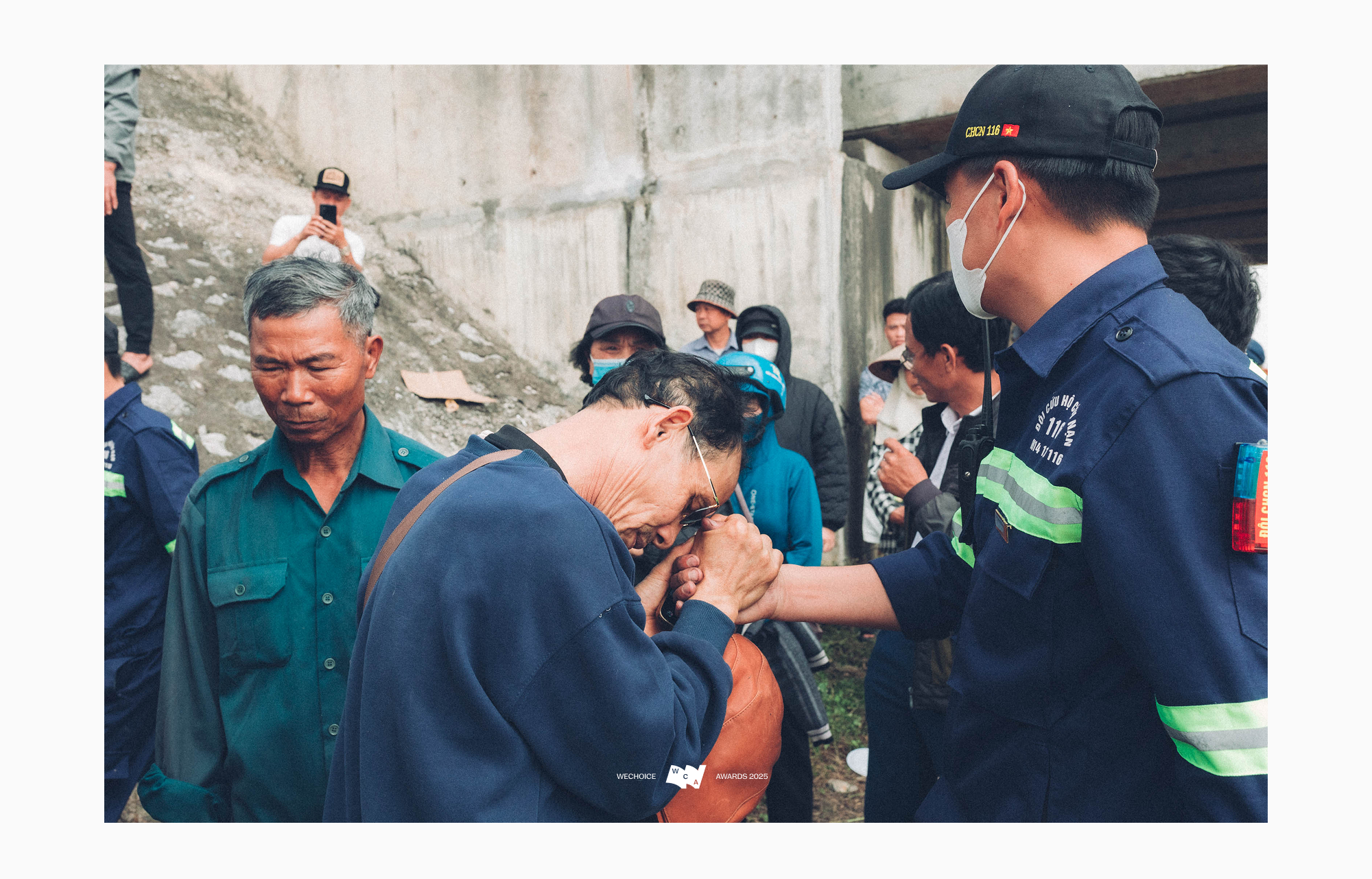 Những buổi livestream không lời giữa dòng nước dữ: chỉ còn tiếng sóng và lời hứa với người ở lại- Ảnh 14.