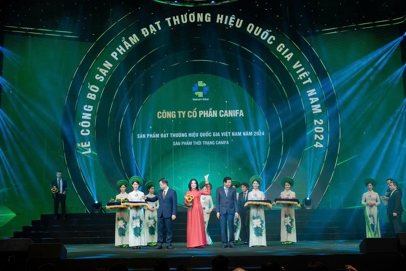 Canifa: Từ hành trình chinh phục niềm tin người Việt đến khi vươn mình ra biển lớn- Ảnh 4.