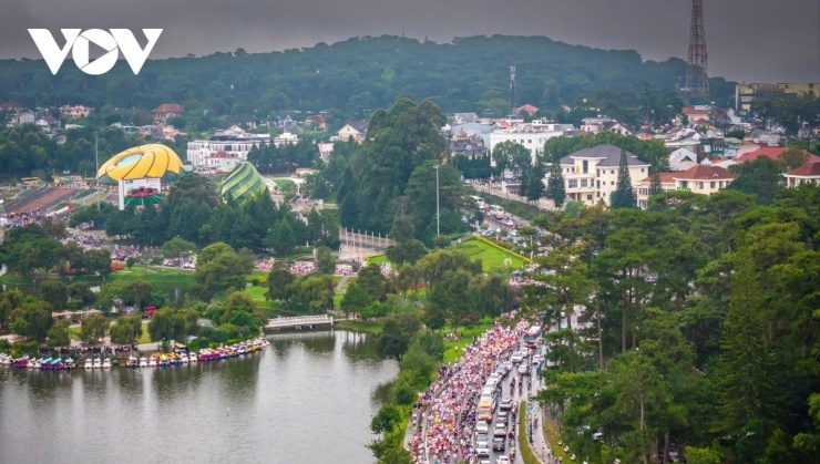 Đà Lạt thu hút đông khách vào dịp hè. Ảnh: Khánh An