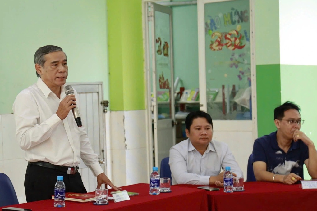 Phụ huynh giận dữ, đề nghị trường khởi kiện nhà cung cấp suất ăn Sago Food - 3