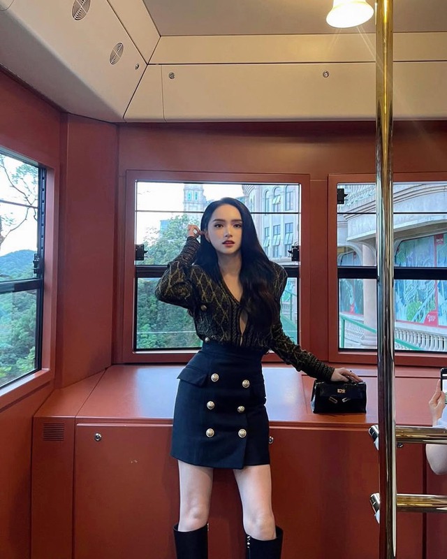 Đổi mới tủ đồ với trang phục họa tiết ô kim cương đầy phá cách - Ảnh 3.