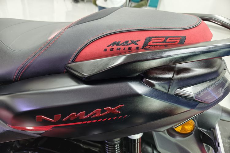 Yamaha NMAX 155 có phiên bản đặc biệt kỷ niệm 25 năm dòng MAX Series - Ảnh 3.