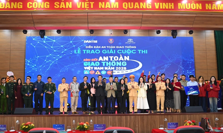 19 tác phẩm đoạt giải cuộc thi Sáng kiến an toàn giao thông - Ảnh 1.