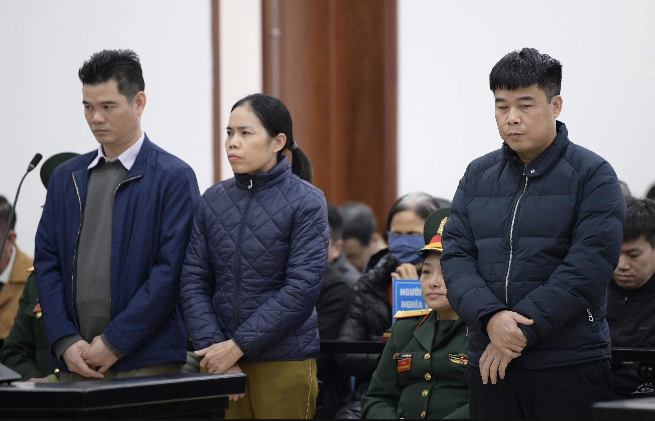 2 Cựu Chủ tịch tỉnh Khánh Hòa và cựu Thiếu tướng quân đội đối mặt án tù - Ảnh 1.