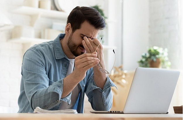 3 thói quen khi ngủ làm tăng nguy cơ ung thư, nhiều người Việt vẫn mắc phải mỗi ngày 3 Ngủ ít, thất thường làm rối loạn nhịp sinh học, dễ làm tăng nguy cơ ung thư. Ảnh minh họa