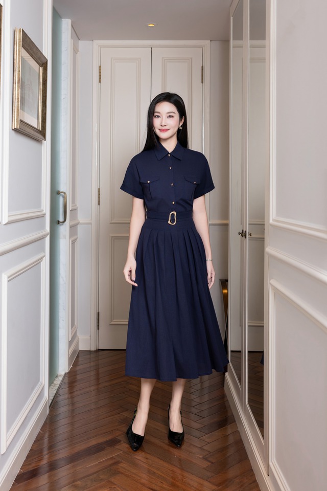 5 chiếc váy midi sang trọng, hợp cả đi làm lẫn đi tiệc cuối năm- Ảnh 1.