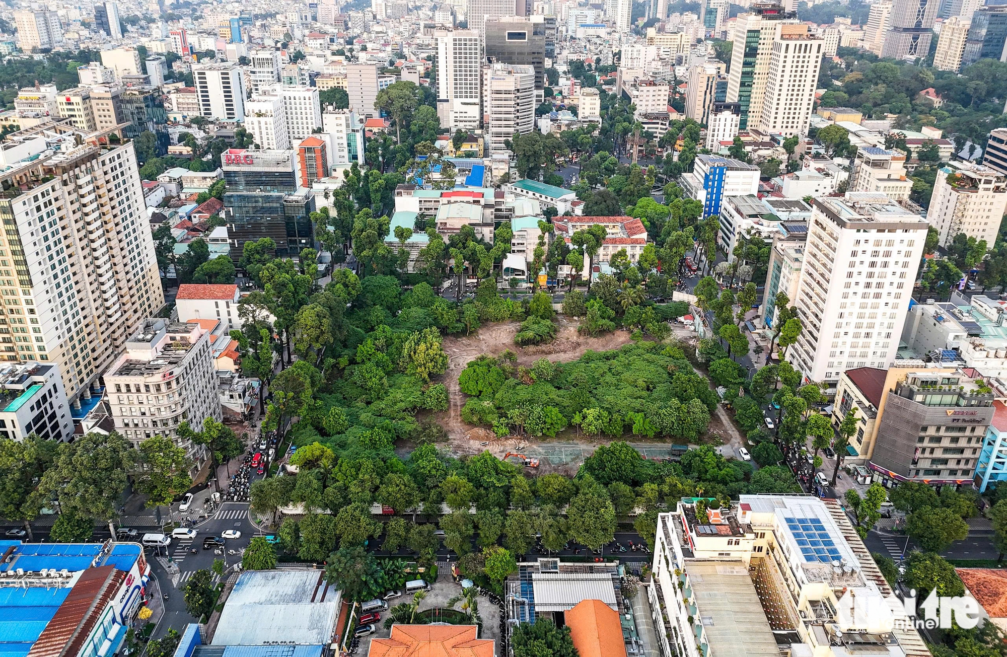 9 khu đất làm công viên, vườn hoa Tết: Sở Xây dựng TP.HCM đề nghị dỡ rào chắn trước 15-1 1 9 khu đất làm công viên, vườn hoa Tết: Sở Xây dựng TP.HCM đề nghị dỡ rào chắn trước 15-1 - Ảnh 1.