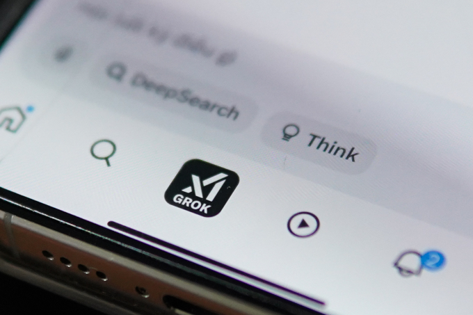 Giao diện AI Grok tích hợp trong X của Elon Musk. Ảnh: Lưu Quý