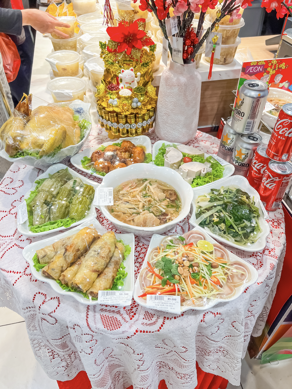 Aeon Mall bây giờ bán cả cỗ Tết Aeon Mall bây giờ bán cả cỗ Tết