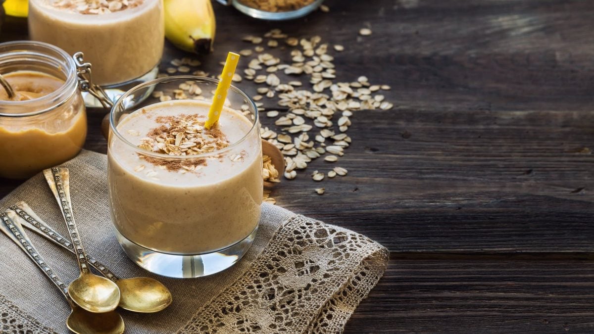 Ăn chuối và hạt lanh giúp 'chặn đứng' tình trạng rụng tóc? - Ảnh 1.