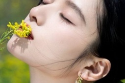 Công thức serum giúp làn da căng bóng, trắng mịn