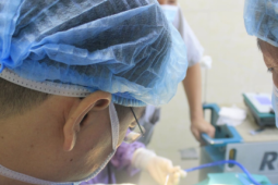 Hai dấu hiệu cảnh báo ung thư lưỡi khác với nhiệt miệng