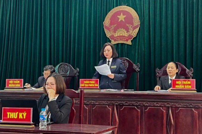 Một vụ án được TAND quận Long Biên (cũ) Hà Nội, xét xử tại phòng xử thân thiện hồi tháng 12/2024, do bị cáo 16 tuổi. Ảnh: Danh Lam