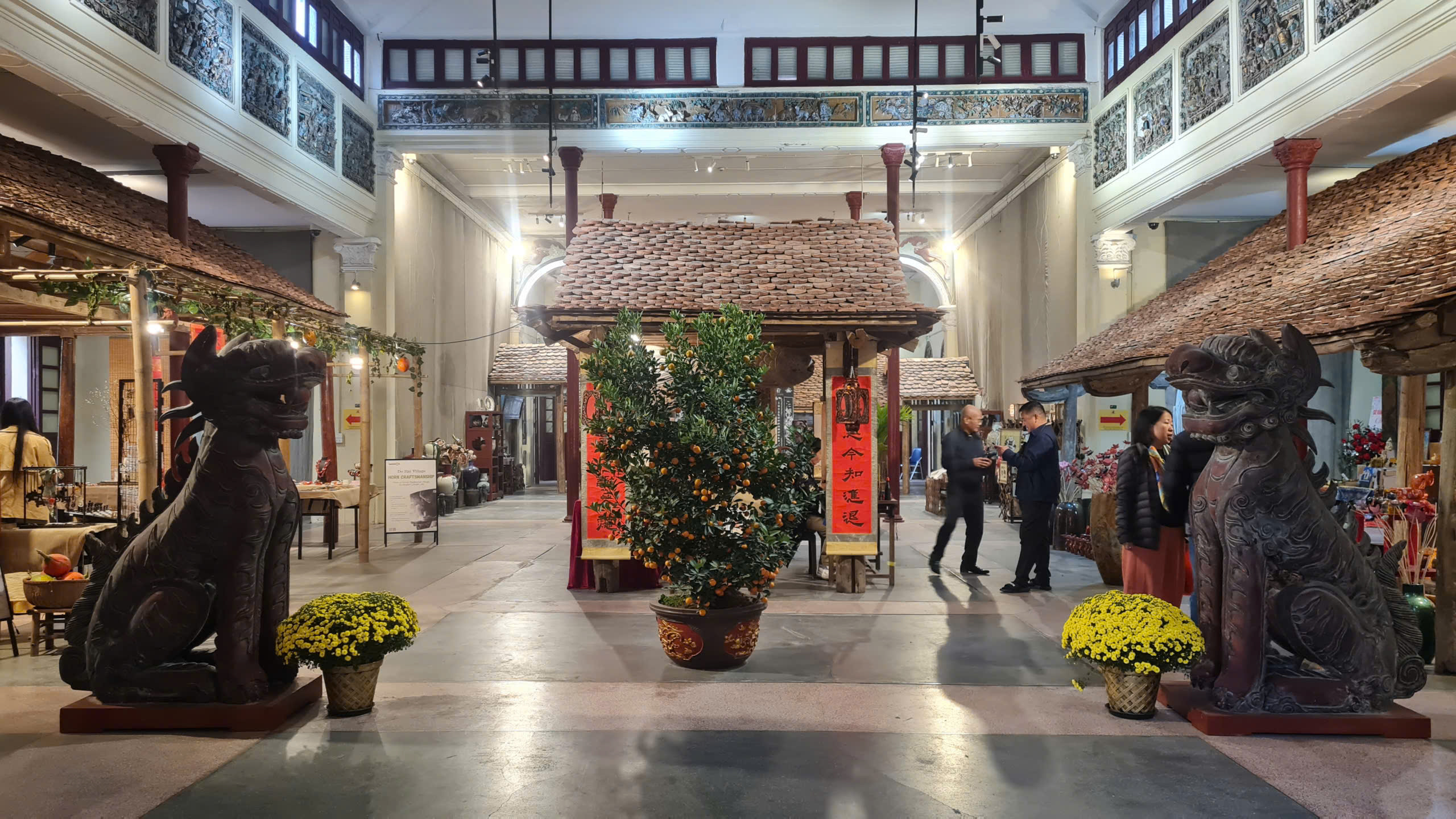 Ấn tượng ngôi nhà Bắc bộ trong chuỗi 'Tết Việt - Tết ohố' 2026 ở phố cổ- Ảnh 1. Ấn tượng ngôi nhà Bắc bộ trong chuỗi 'Tết Việt - Tết ohố' 2026 ở phố cổ- Ảnh 1.