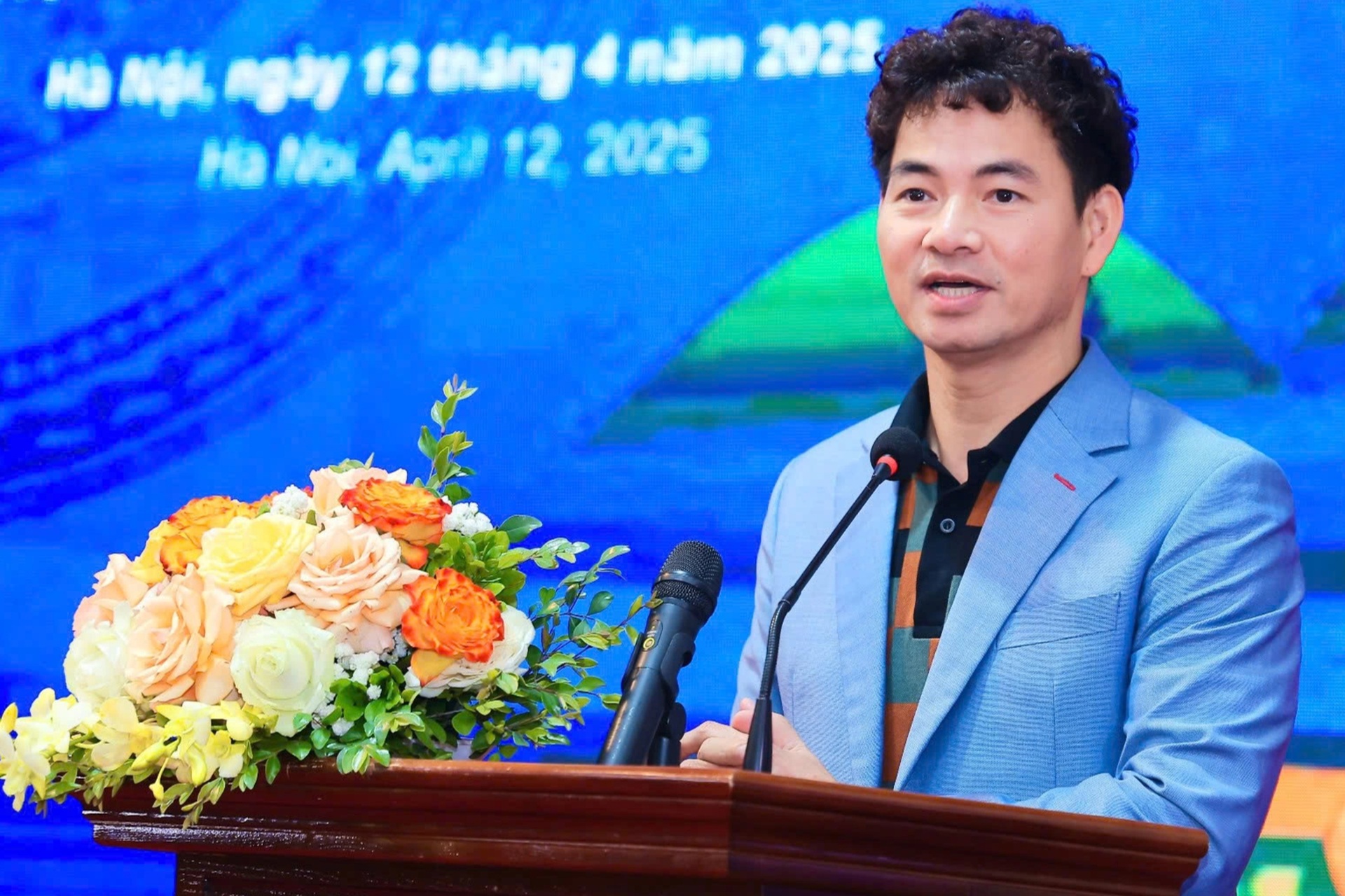 Ảnh thời trẻ gây sốt của các Táo quân - 2 Ảnh thời trẻ gây sốt của các Táo quân - 2