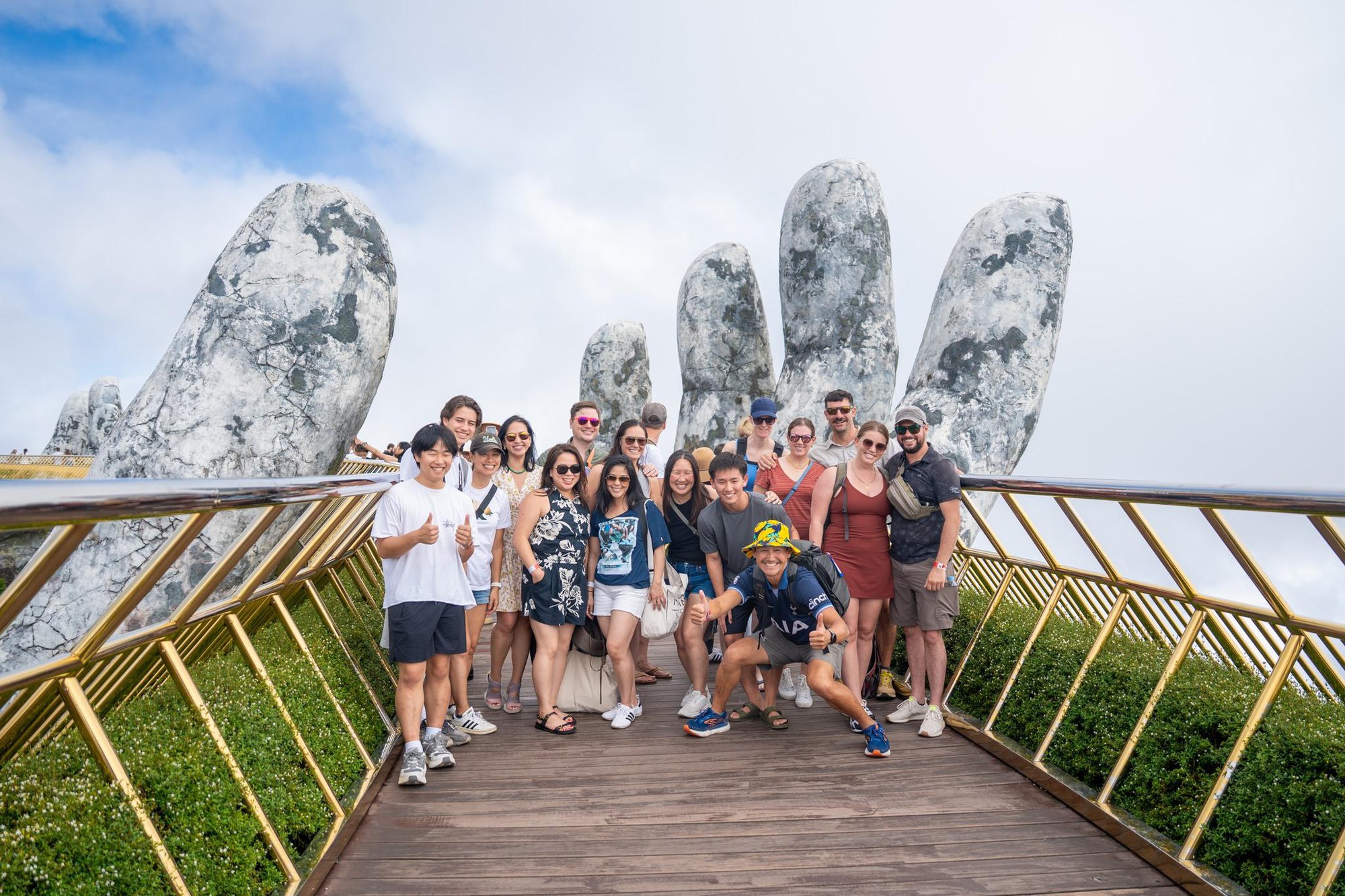 Ba Na Hills tung chính sách vé cáp treo không giới hạn số lần lên cáp trong 3 ngày- Ảnh 1.