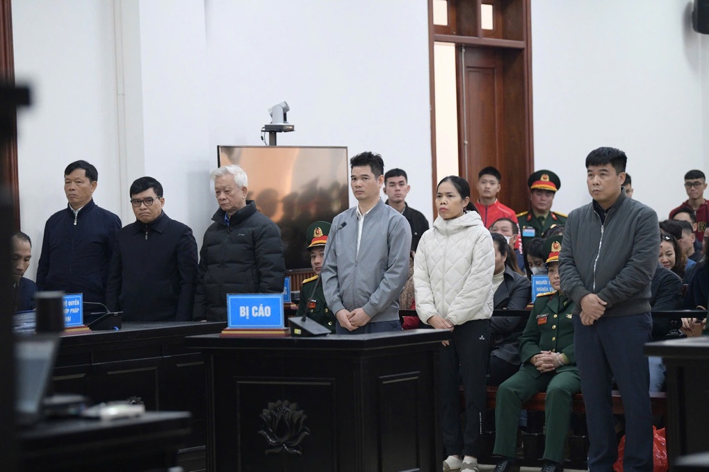 Bác bỏ đề nghị mua lại Tập đoàn Phúc Sơn của một đại gia - 1