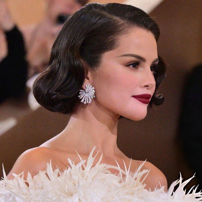 Bạch Tuyết Hollywood 