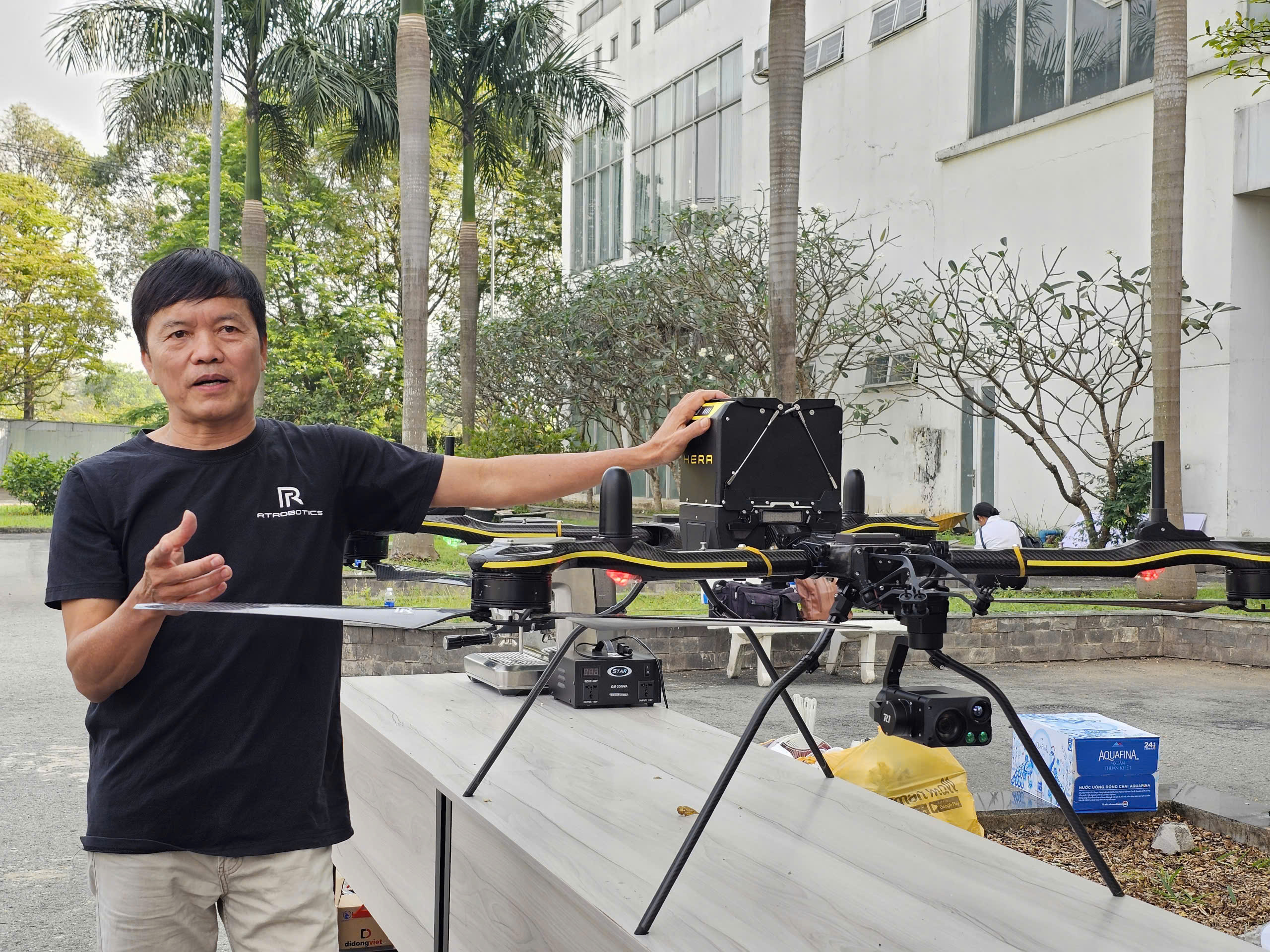 Bài toán kinh tế trong giao hàng bằng UAV tại TPHCM cần giải quyết - Ảnh 1. Bài toán kinh tế trong giao hàng bằng UAV tại TPHCM cần giải quyết - Ảnh 1.