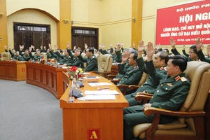 100% đại biểu nhất trí giới thiệu 3 lãnh đạo Bộ Quốc phòng ứng cử đại biểu Quốc hội khóa XVI