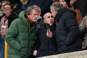 Hé lộ thời điểm MU công bố HLV mới