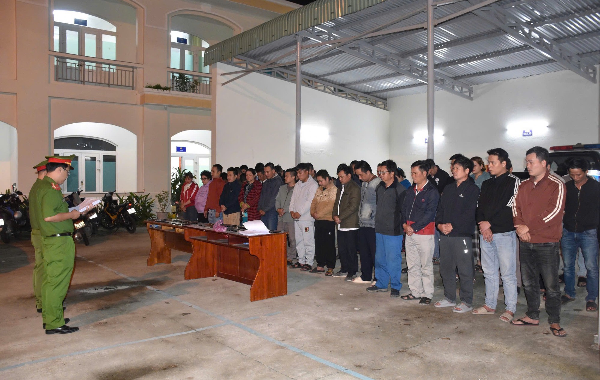 Bắt Nguyễn Văn Công SN 1986, cầm đầu đường dây tội phạm quy mô đặc biệt lớn- Ảnh 1.