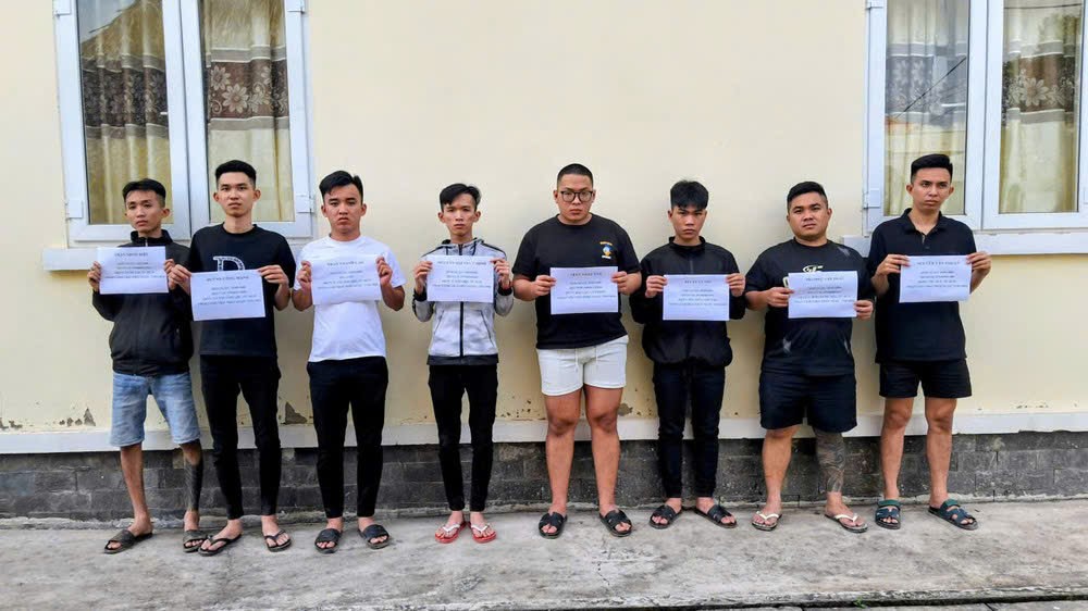 Bắt vụ vượt biên trái phép , lộ diện nghi can bị truy nã tại Tây Ninh - Ảnh 1.