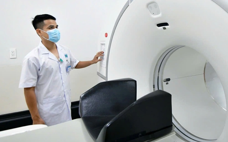 Nhiều bệnh nhân tại TP.HCM và các tỉnh phía Nam phải chuyển ra Hà Nội để thực hiện PET/CT  - Ảnh 2.