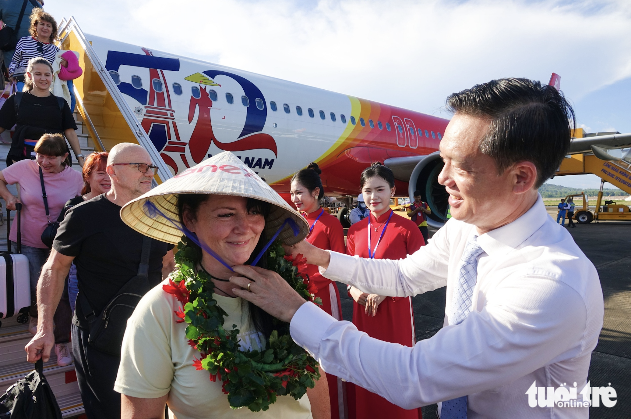 khách Nga - Ảnh 1.