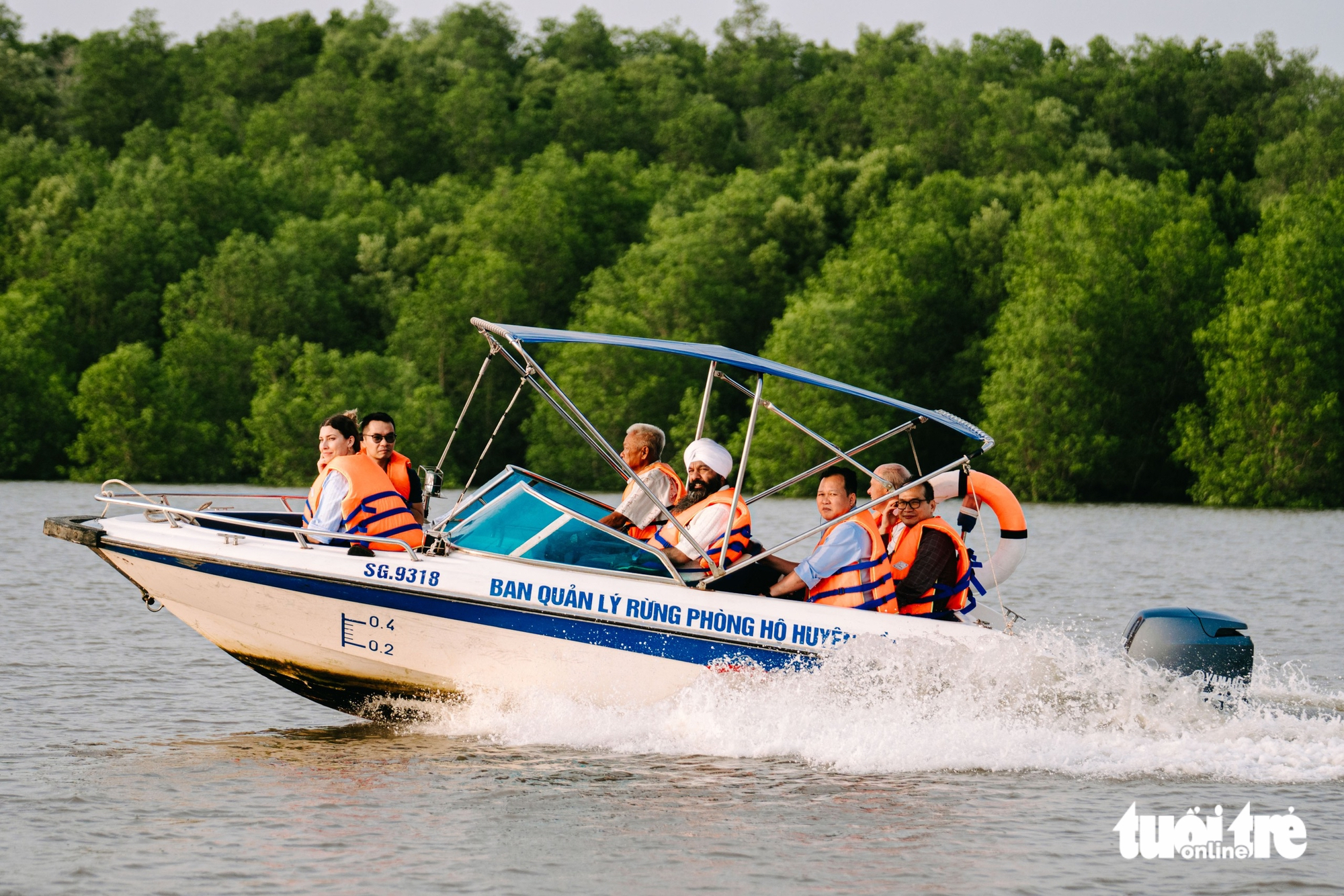 Bộ trưởng Phát triển Quốc tế Canada thăm rừng ngập mặn Cần Giờ, thúc đẩy hợp tác tín chỉ Carbon rừng - Ảnh 1. rừng ngập mặn Cần Giờ - Ảnh 1.
