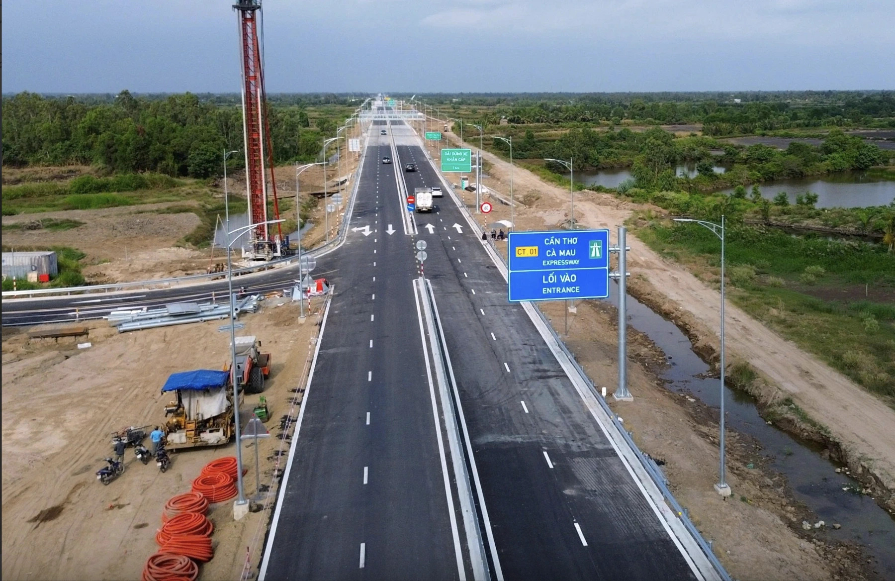 Bước ngoặt hạ tầng ĐBSCL với cao tốc Cần Thơ - Cà Mau mở ra cơ hội mới - Ảnh 1.