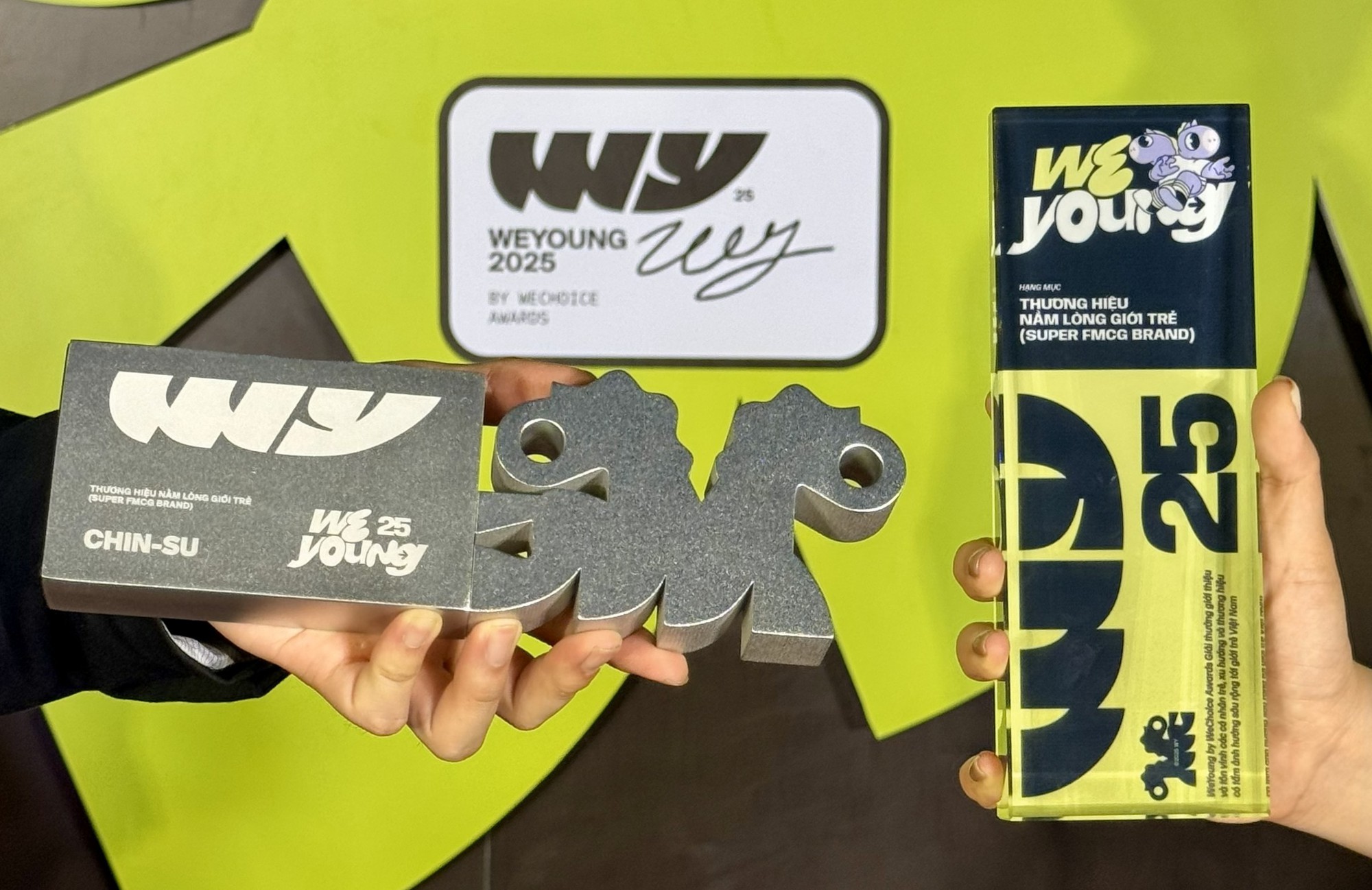 CHIN-SU “trăm màu trăm trẻ, trăm phần trăm trẻ” được Gen Z gọi tên ở giải thưởng WeYoung 2025- Ảnh 1.