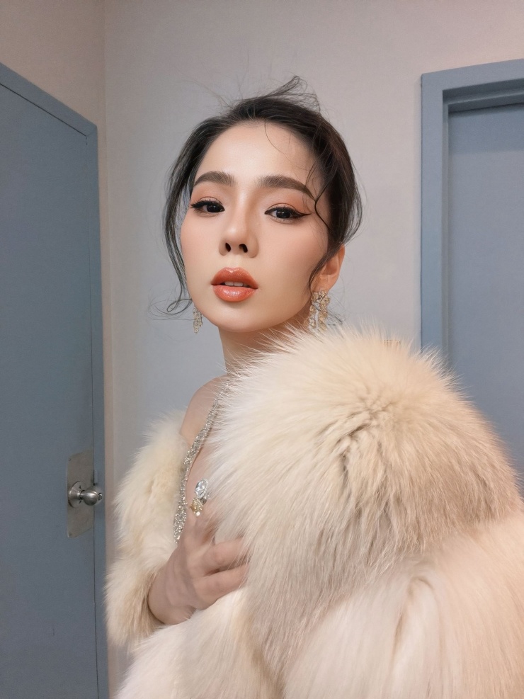 Ca sĩ Lệ Quyên. Ảnh: FBNV