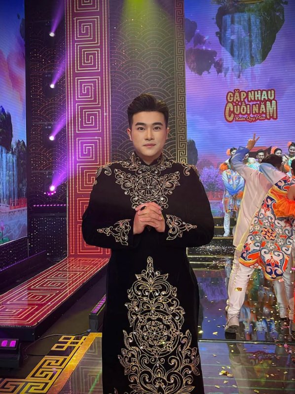 Ca sĩ duy nhất được diễn 7 mùa Táo quân, cứ xuất hiện là bị mắng- Ảnh 1.