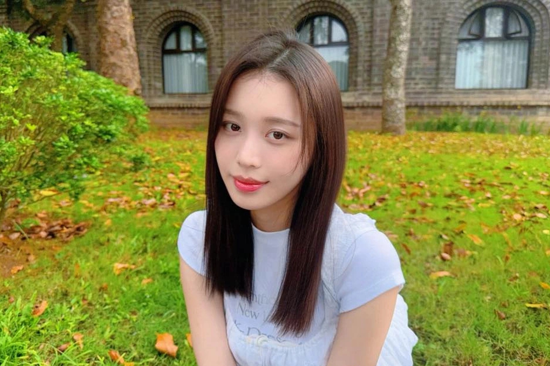 Ca sĩ gốc Hàn 9 năm ở showbiz Việt: Gợi cảm hơn, thừa nhận đánh đổi nhiều - 1