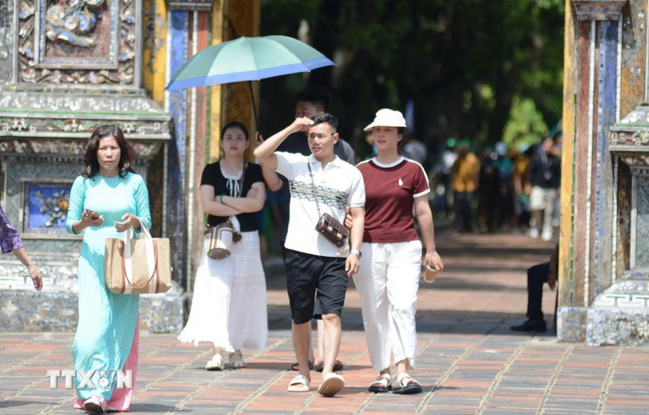 Cách phòng ngừa các chiêu lừa đảo đặt phòng, vé dịp Tết - Ảnh 1.