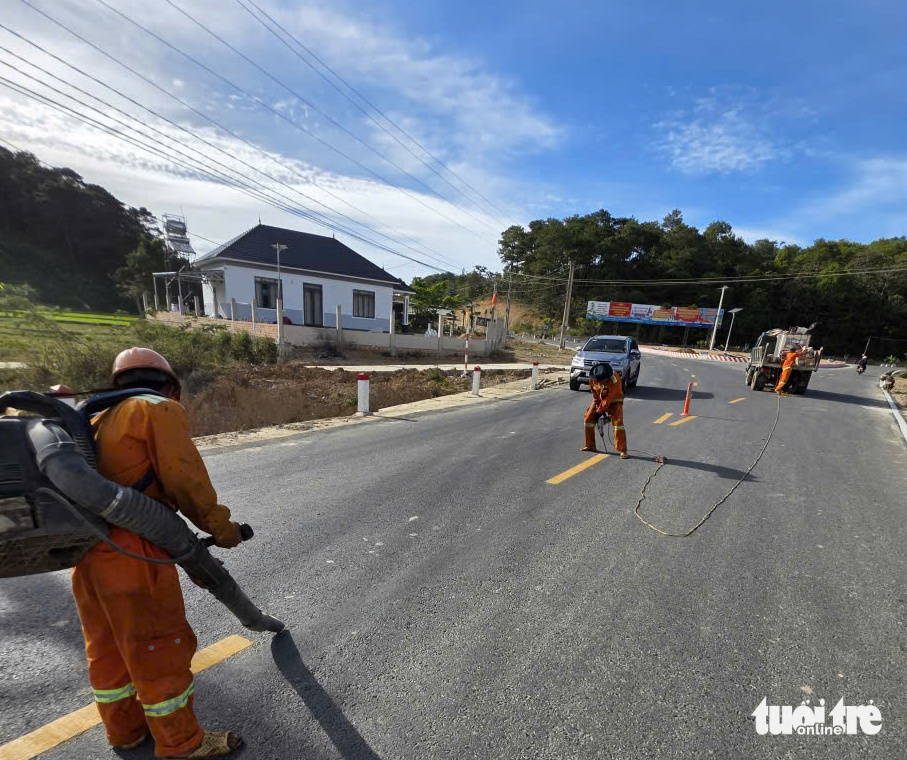 Cải tạo, nâng cấp quốc lộ 28B kịp trước Tết Nguyên đán? 1 Cải tạo, nâng cấp quốc lộ 28B kịp trước Tết Nguyên đán? - Ảnh 1.