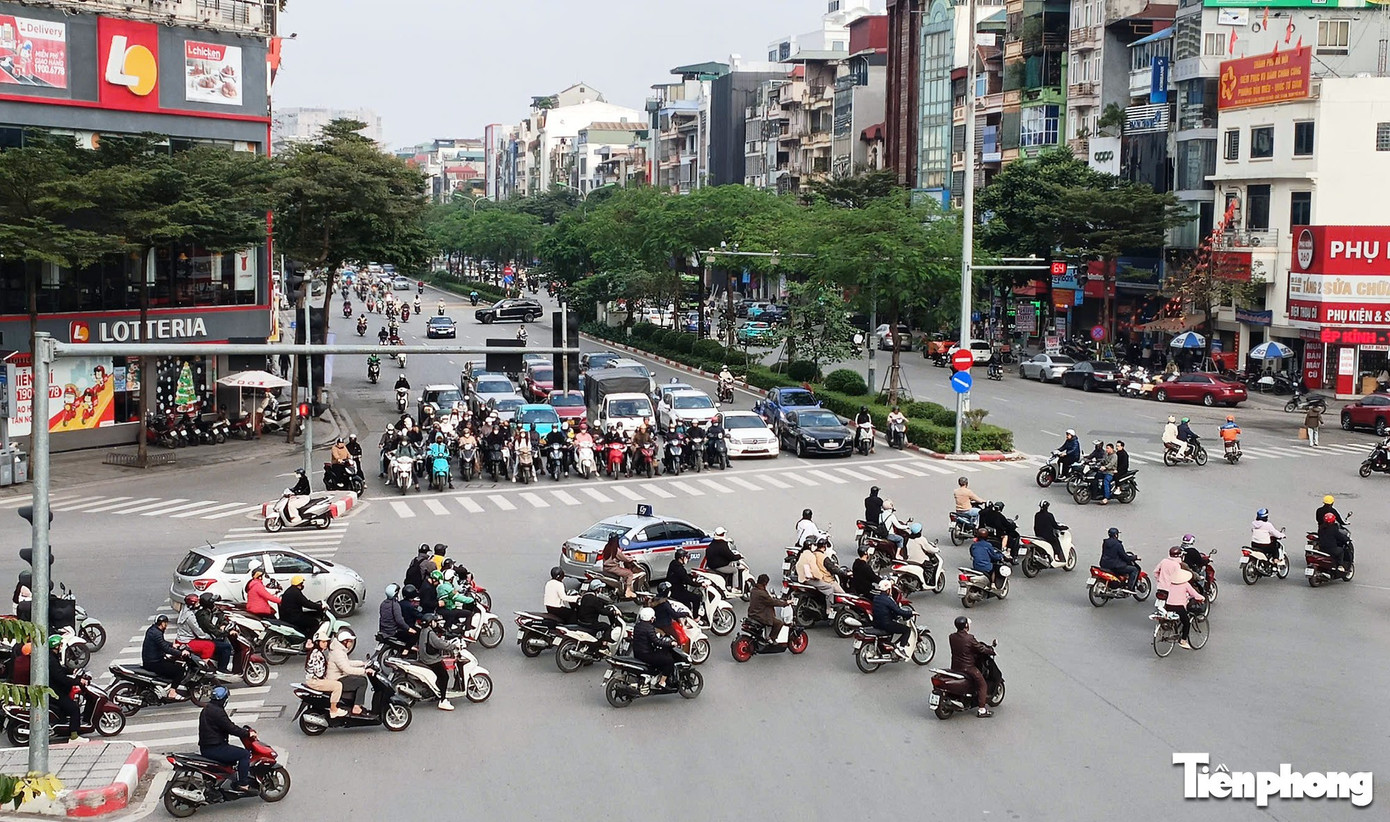 Camera AI 'phạt nguội' hơn 6.300 trường hợp chỉ trong 1 tháng tại Hà Nội- Ảnh 1.