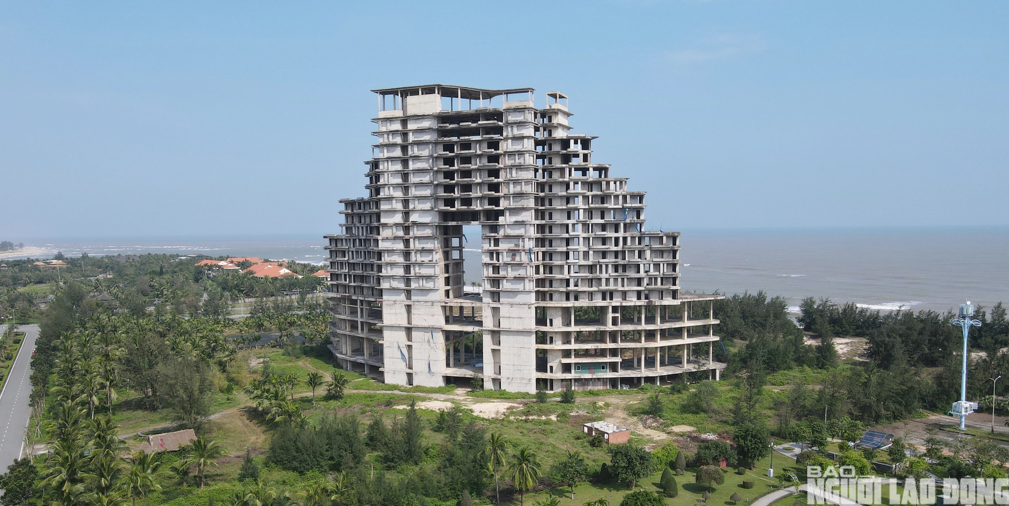 Hai khách sạn bỏ hoang tại Đồng Hới gây lo ngại về đầu tư Du lịch - Ảnh 3.