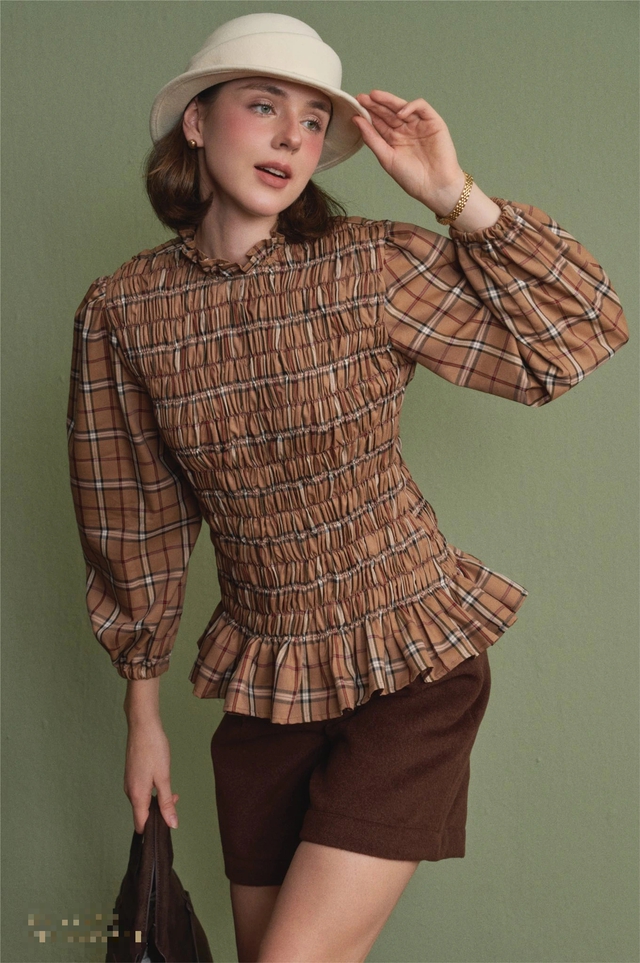 'Cân' đẹp mọi phong cách cùng những kiểu áo trẻ trung, cá tính- Ảnh 1.