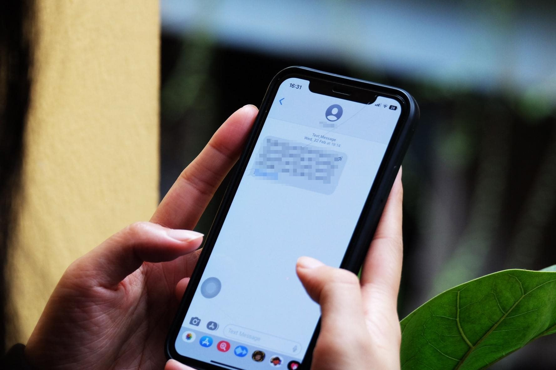 Công an cảnh báo tới tất cả những ai nhận được tin nhắn, cuộc gọi sau: Cẩn trọng để tránh bị mất tiền trong tài khoản- Ảnh 1.