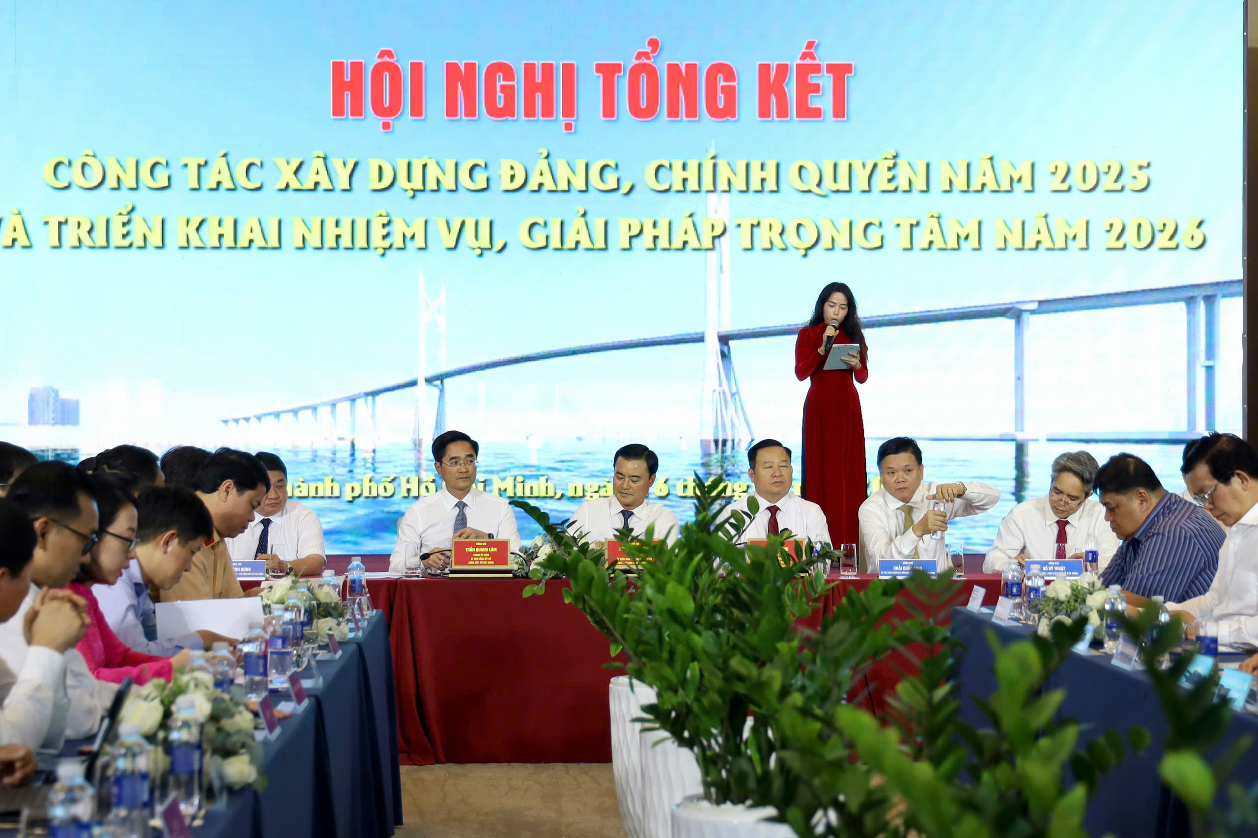 68 dự án hoàn thành, 63 dự án khởi công: Sức bật hạ tầng TPHCM 2025 - Ảnh 1.