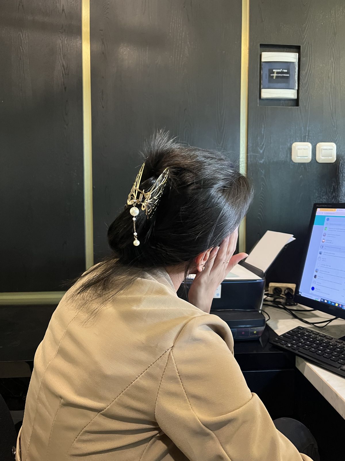 Làm rất chăm nhưng vẫn… nghèo: Căng thẳng tột độ vì tình trạng đáng báo động- Ảnh 1.