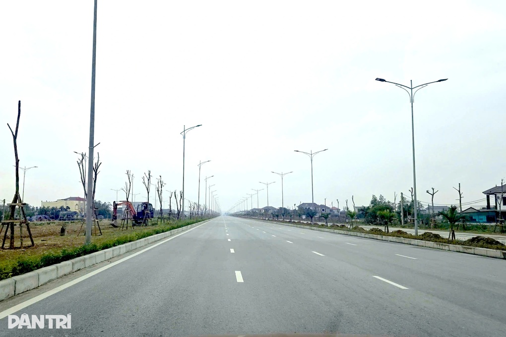 Cảnh báo giá đất tăng chóng mặt sau tin quy hoạch trung tâm hành chính - 1