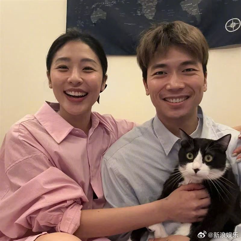 Cảnh sát tung CCTV ghi lại vụ cặp vợ chồng diễn viên lái xe tông chết người đi đường- Ảnh 1.