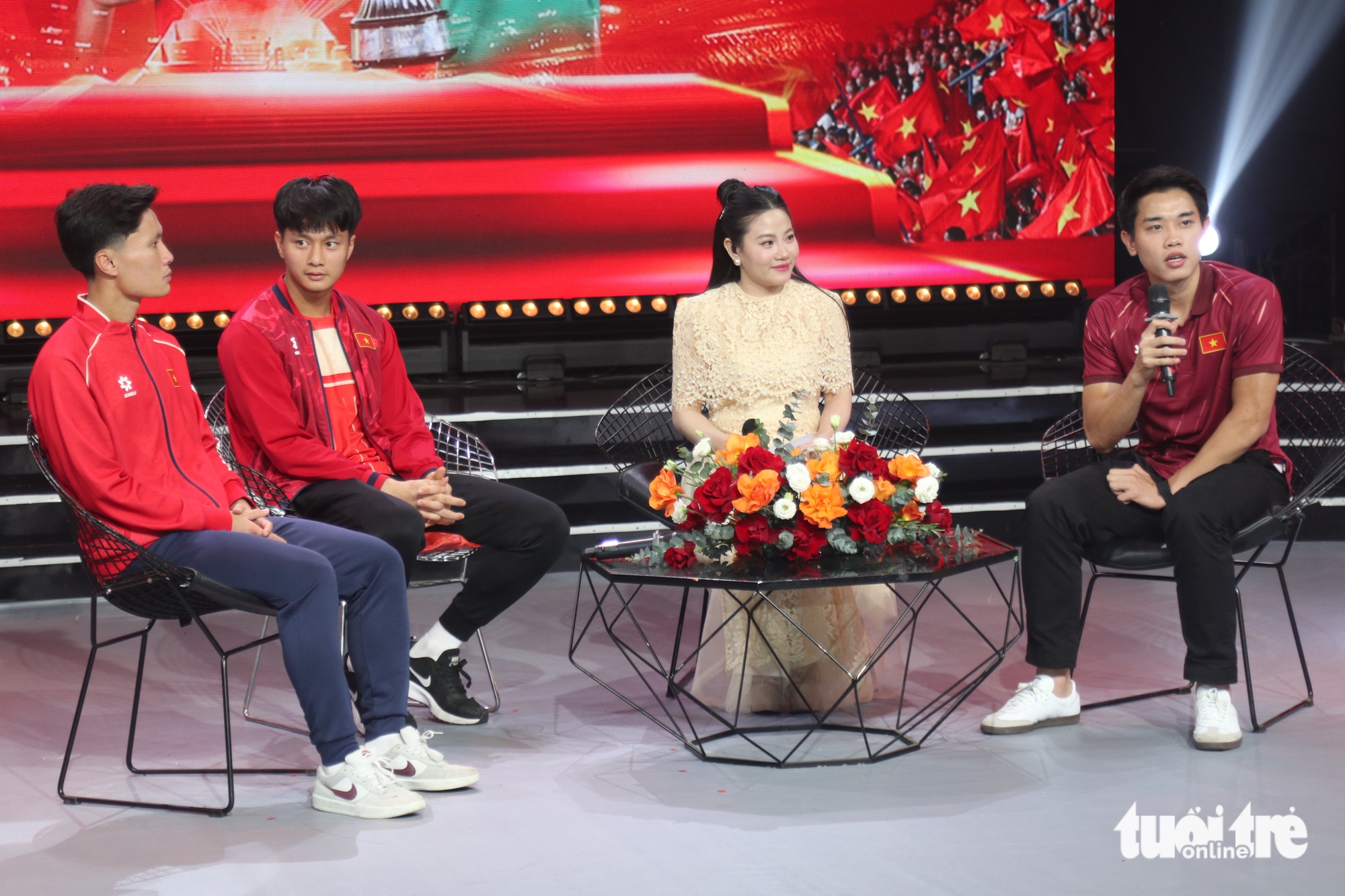 đình bắc - Ảnh 1.